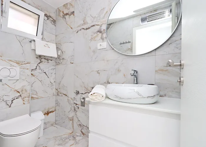 Casa de Férias Seaside Family Friendly House With A Swimming Pool Cove Slatina, Korcula - 23711 *