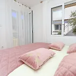 Seaside Family Friendly House With A Swimming Pool Cove Slatina, Korcula - 23711 * Vela Luka