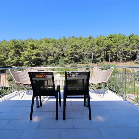 Vakantiehuis Seaside Family Friendly House With A Swimming Pool Cove Slatina, Korcula - 23711