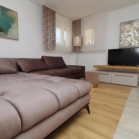 Holiday home Seaside Family Friendly House With A Swimming Pool Cove Slatina, Korcula - 23711 *
