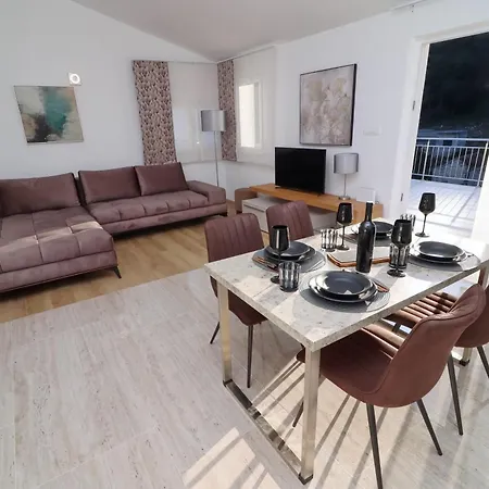 Seaside Family Friendly House With A Swimming Pool Cove Slatina, Korcula - 23711 Tatil Evi Vela Luka