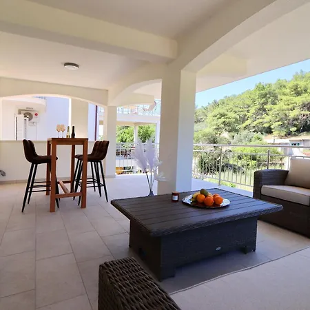 Seaside Family Friendly House With A Swimming Pool Cove Slatina, Korcula - 23711 Tatil Evi *