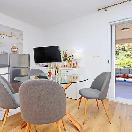 Сasa de vacaciones Seaside Family Friendly House With A Swimming Pool Cove Slatina, Korcula - 23711 *