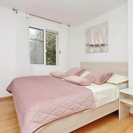 Seaside Family Friendly House With A Swimming Pool Cove Slatina, Korcula - 23711 *