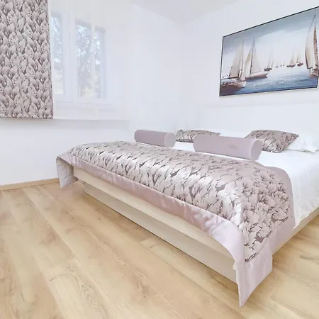 Tatil Evi Seaside Family Friendly House With A Swimming Pool Cove Slatina, Korcula - 23711