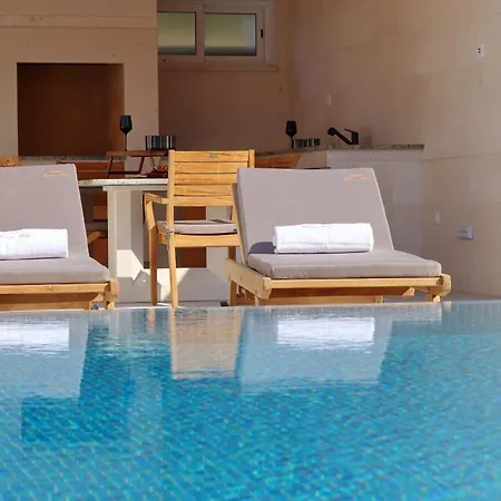 Tatil Evi Seaside Family Friendly House With A Swimming Pool Cove Slatina, Korcula - 23711