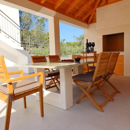 Tatil Evi Seaside Family Friendly House With A Swimming Pool Cove Slatina, Korcula - 23711 *