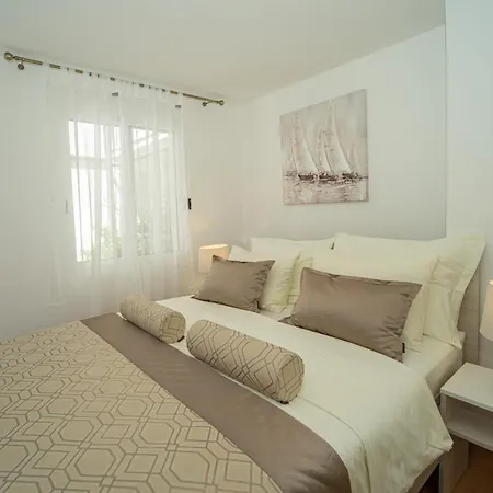 Seaside Family Friendly House With A Swimming Pool Cove Slatina, Korcula - 23711 Tatil Evi