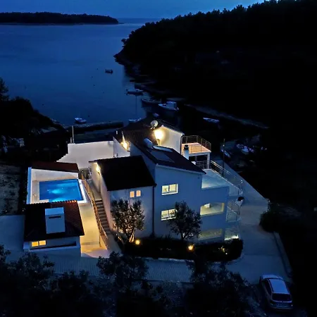 Seaside Family Friendly House With A Swimming Pool Cove Slatina, Korcula - 23711 Tatil Evi Vela Luka
