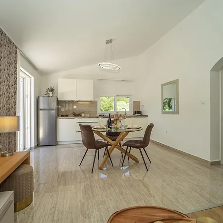 Tatil Evi Seaside Family Friendly House With A Swimming Pool Cove Slatina, Korcula - 23711 Vela Luka