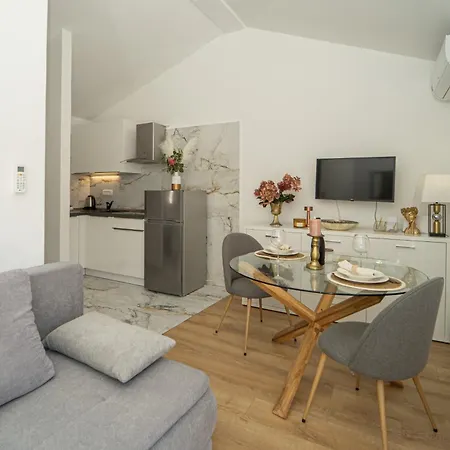 Seaside Family Friendly House With A Swimming Pool Cove Slatina, Korcula - 23711 Tatil Evi Vela Luka