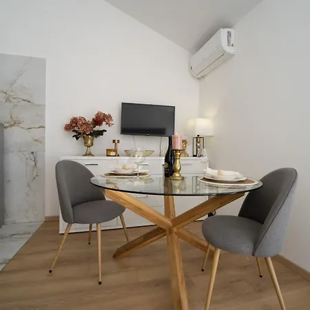 Tatil Evi Seaside Family Friendly House With A Swimming Pool Cove Slatina, Korcula - 23711 *