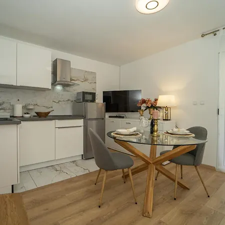 Seaside Family Friendly House With A Swimming Pool Cove Slatina, Korcula - 23711 Tatil Evi Vela Luka