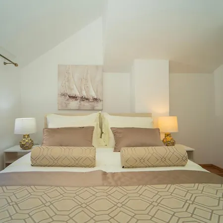 Tatil Evi Seaside Family Friendly House With A Swimming Pool Cove Slatina, Korcula - 23711 Vela Luka