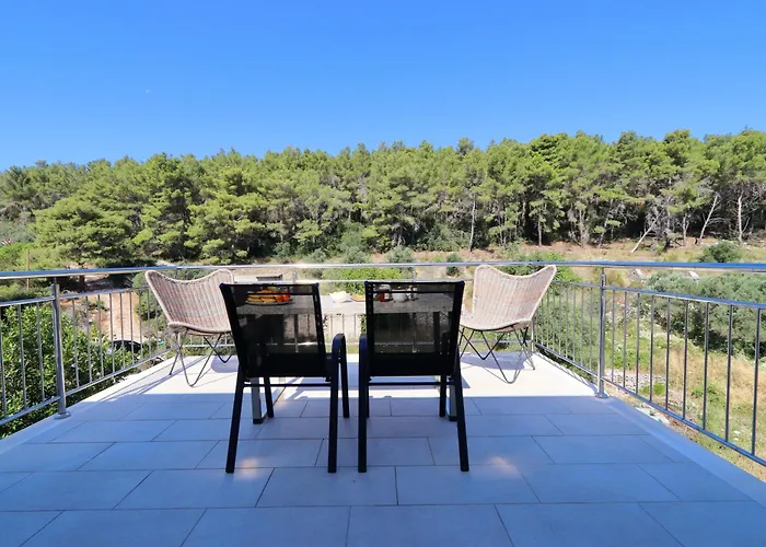 Tatil Evi Seaside Family Friendly House With A Swimming Pool Cove Slatina, Korcula - 23711