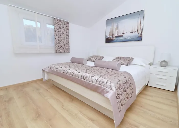 Seaside Family Friendly House With A Swimming Pool Cove Slatina, Korcula - 23711 Tatil Evi Vela Luka